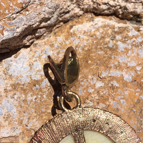 Crystal pendant…. - Picture 6 of 8